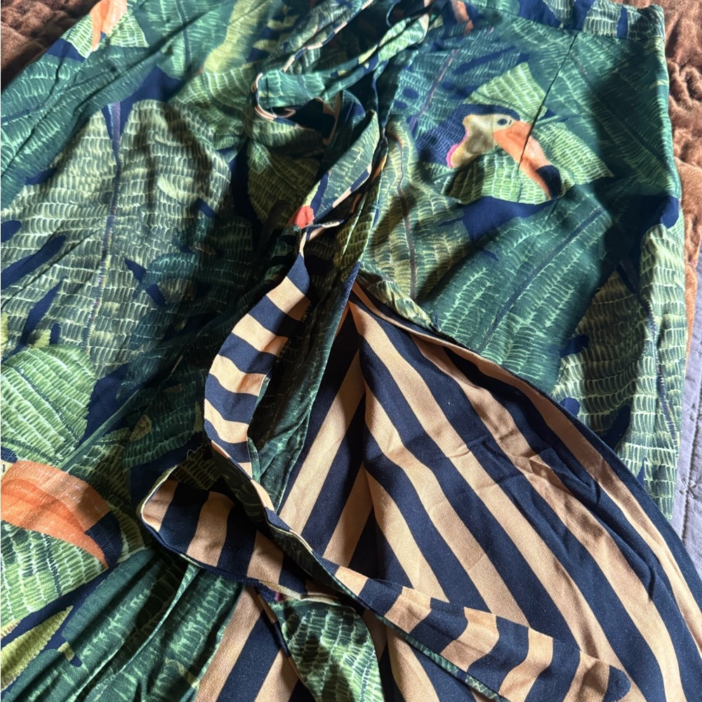 FARM Rio Jungle Print Midi reversible stripe skirt! - Picture 6 of 10